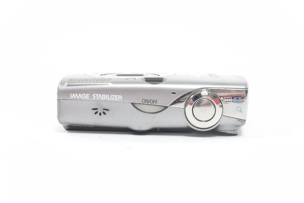 Canon PowerShot SD800 IS Elph Digital Camera 3x Zoom 7.1mp