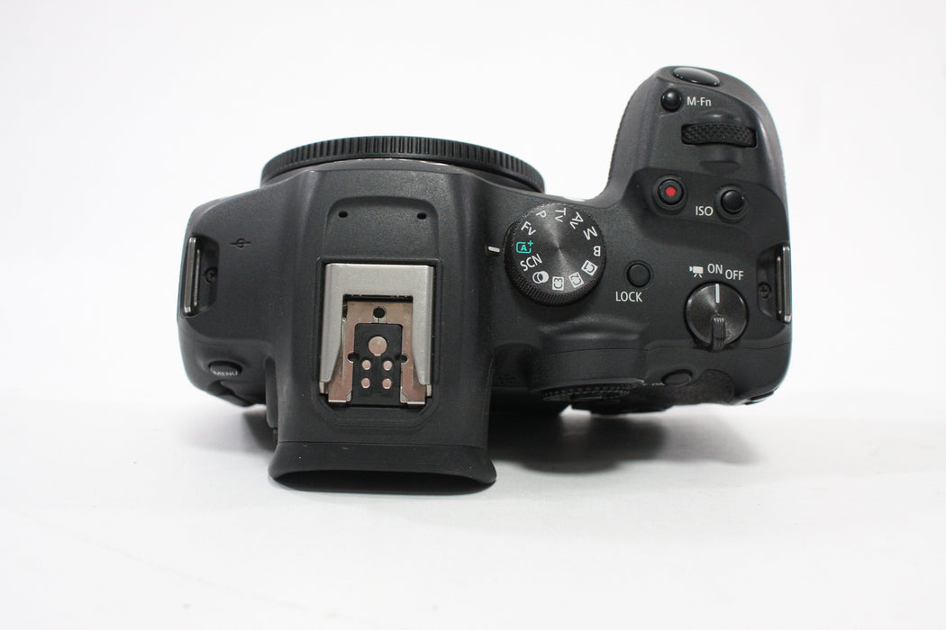 Canon R7 Mirrorless Digital Camera Body Shutter Count 9,000