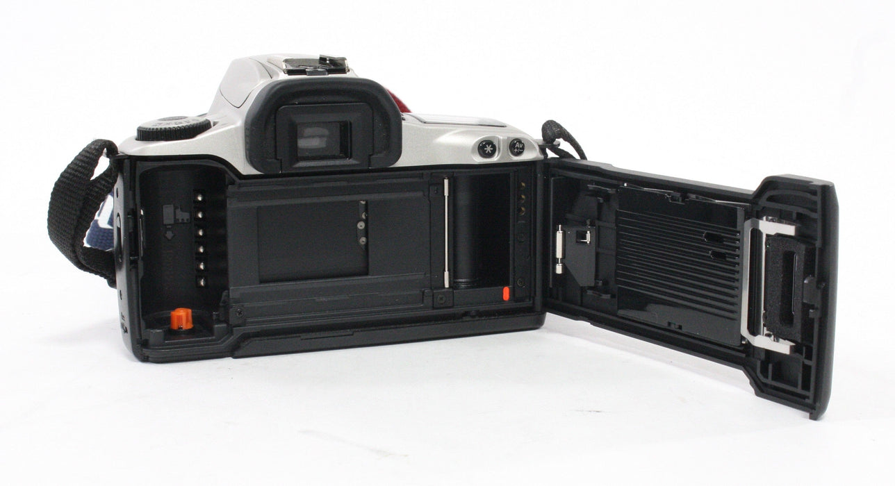 Canon Rebel 2000 35mm SLR Camera  with 28-80mm f/3.5-5.6 II Lens