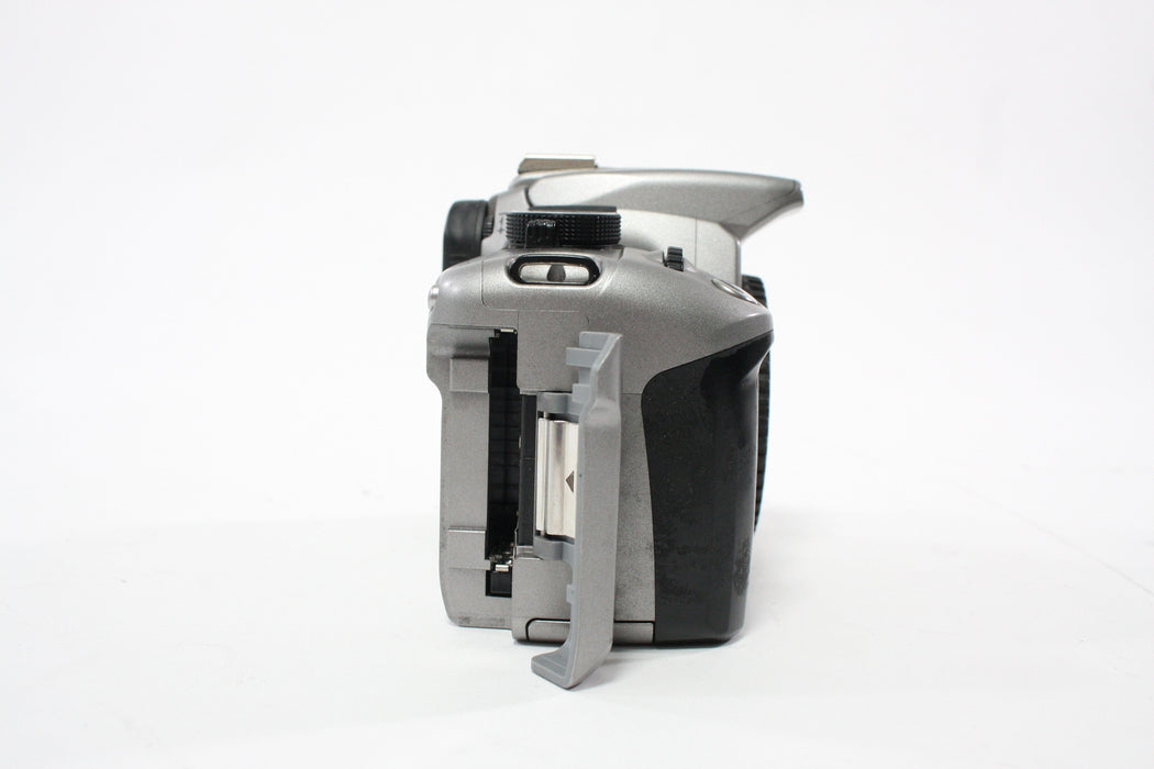 Canon Rebel Digital XT DSLR Camera Body