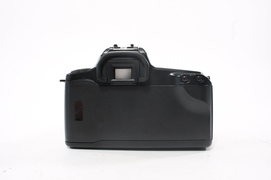 Canon Rebel S II 35mm SLR Camera with 35-105 f/4.5-5.6 Lens