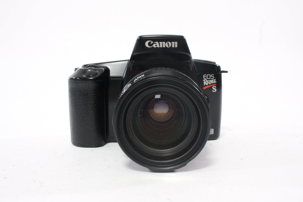 Canon Rebel S II 35mm SLR Camera with 35-105 f/4.5-5.6 Lens