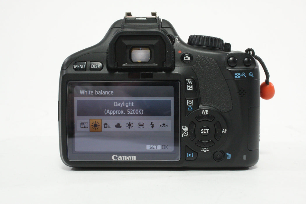 Canon Rebel T2i DSLR Camera with 18-55mm f/3.5-5.6 IS EF-S Lens