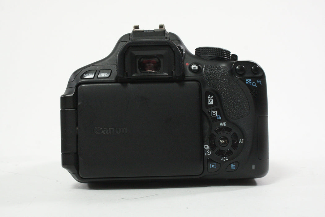 Canon Rebel T3i Digital Camera with 18-55mm f/3.5-5.6 IS II Lens Shutter Count 18,197
