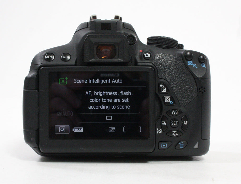 Canon Rebel T5i Digital SLR with 18-55mm f/3.5-5.6 III EF-S Lens Shutter Count 7,128