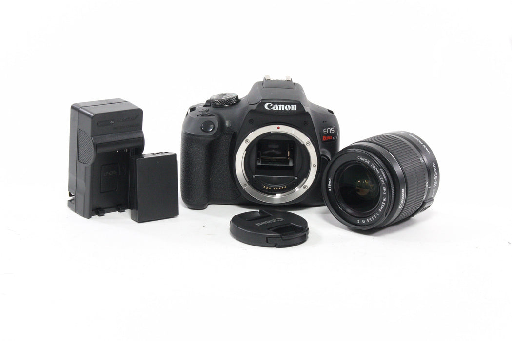 Canon  Rebel T7 DSLR with 18-55mm  f/3.5-5.6 IS II Lens Shutter Count 5,582