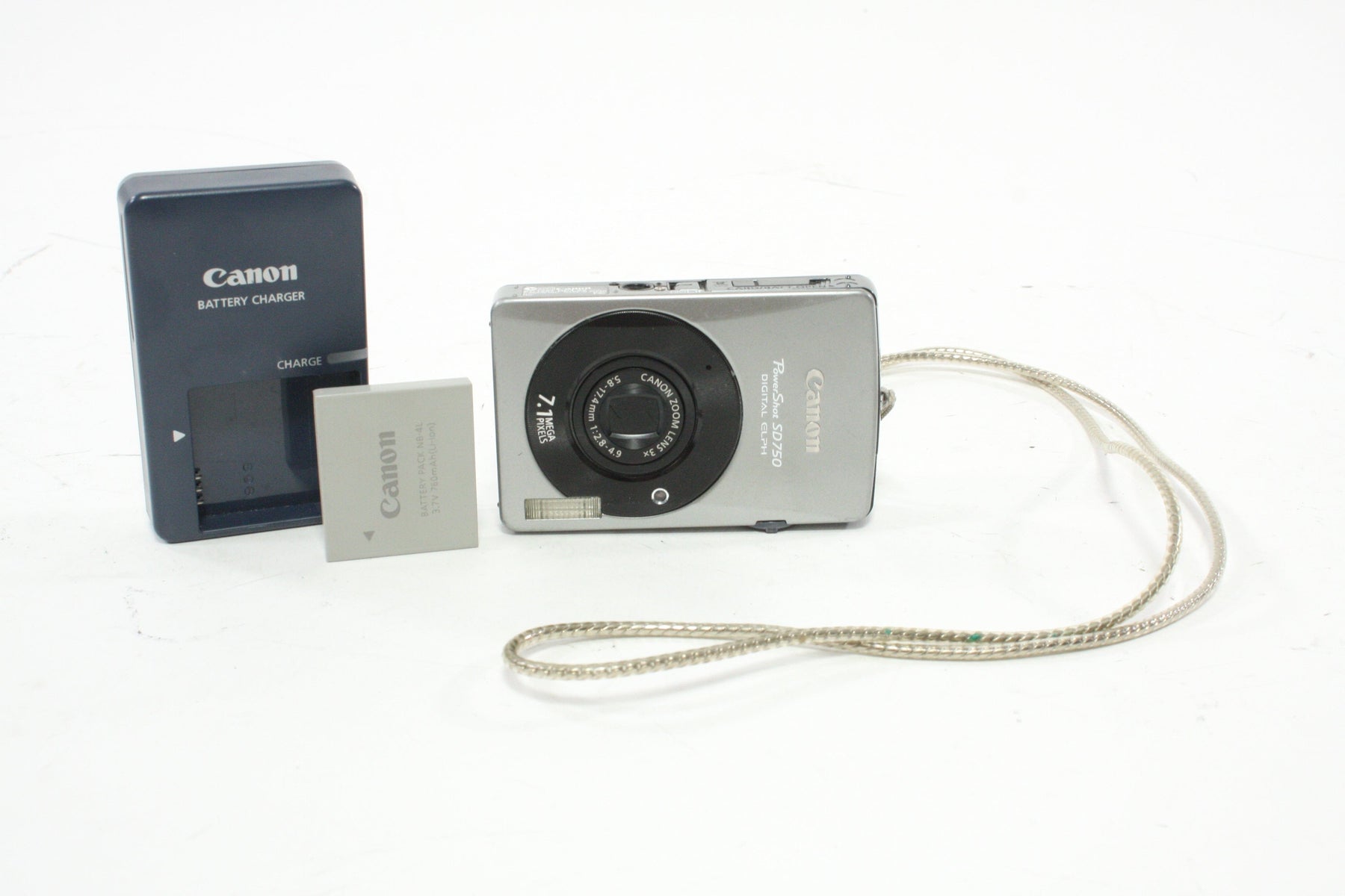 Canon SD750 Digital Point-and-Shoot 3x Zoom 7.1mp