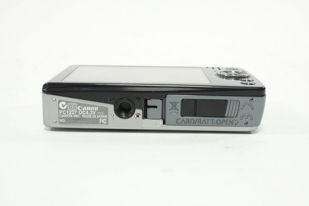 Canon SD750 Digital Point-and-Shoot 3x Zoom 7.1mp