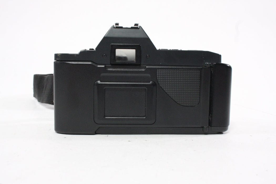 Canon T70 35mm SLR Camera Body