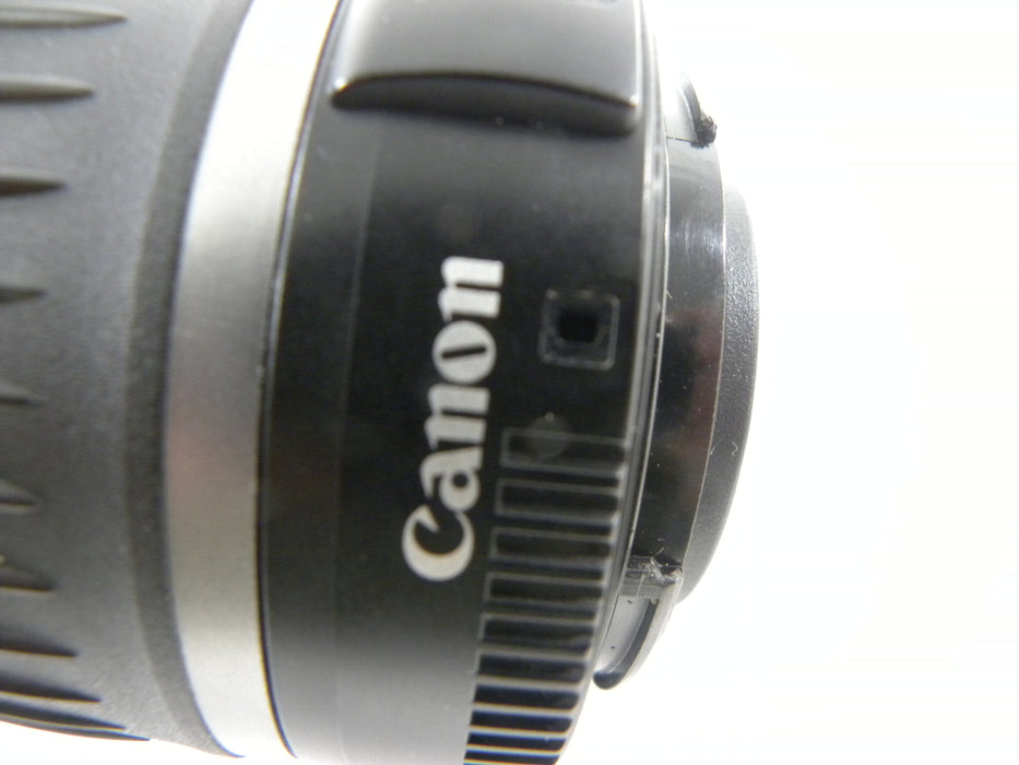 Canon Zoom EF-S 18-55mm f3.5-5.6