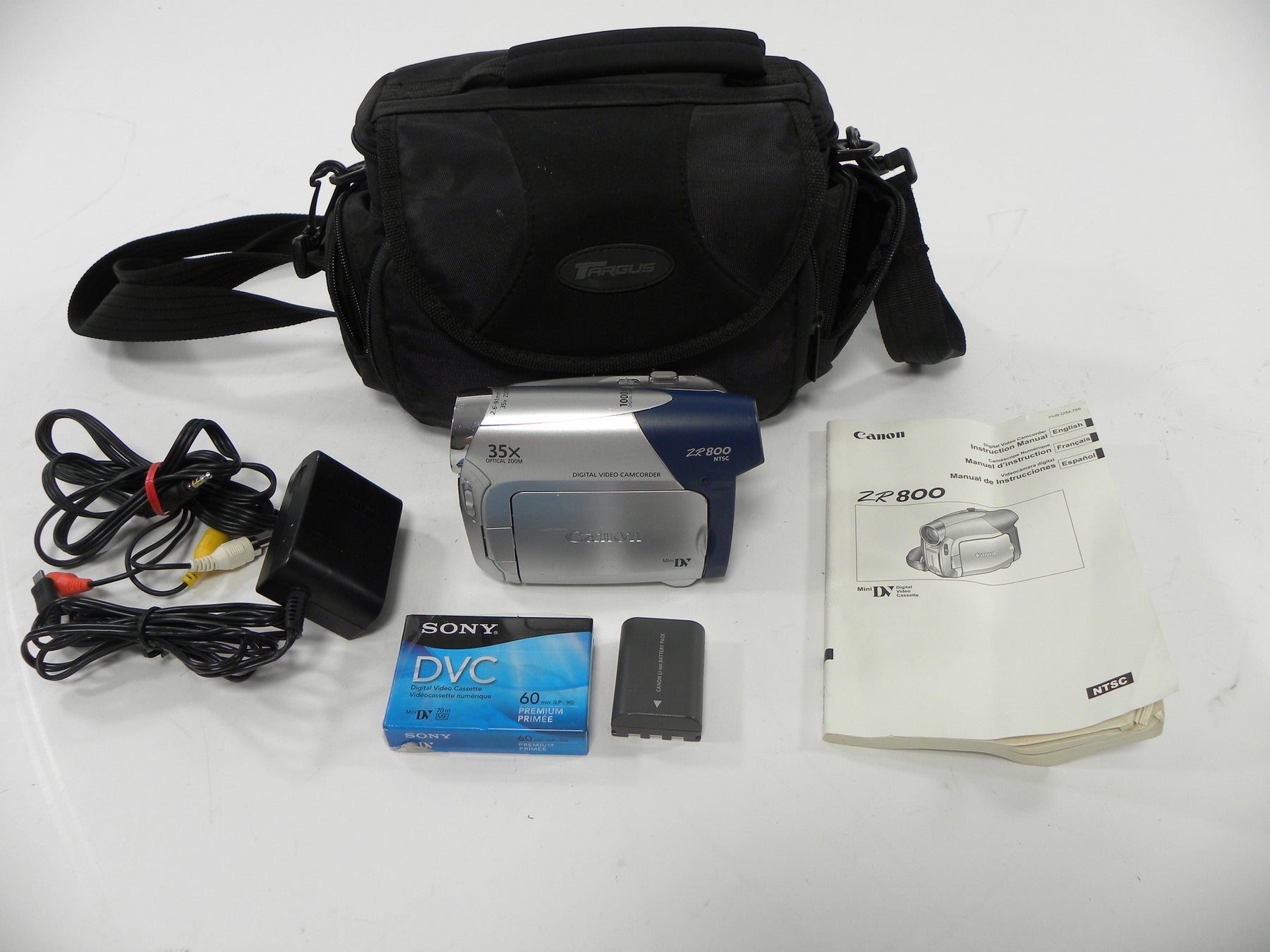 Canon ZR800 MiniDV Camcorder