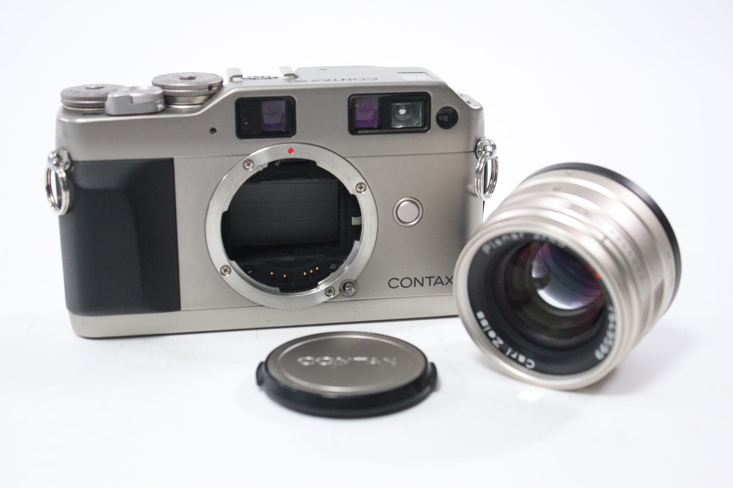 Contax G1 35mm Rangefinder Camera with 45mm f/2 Planar Lens