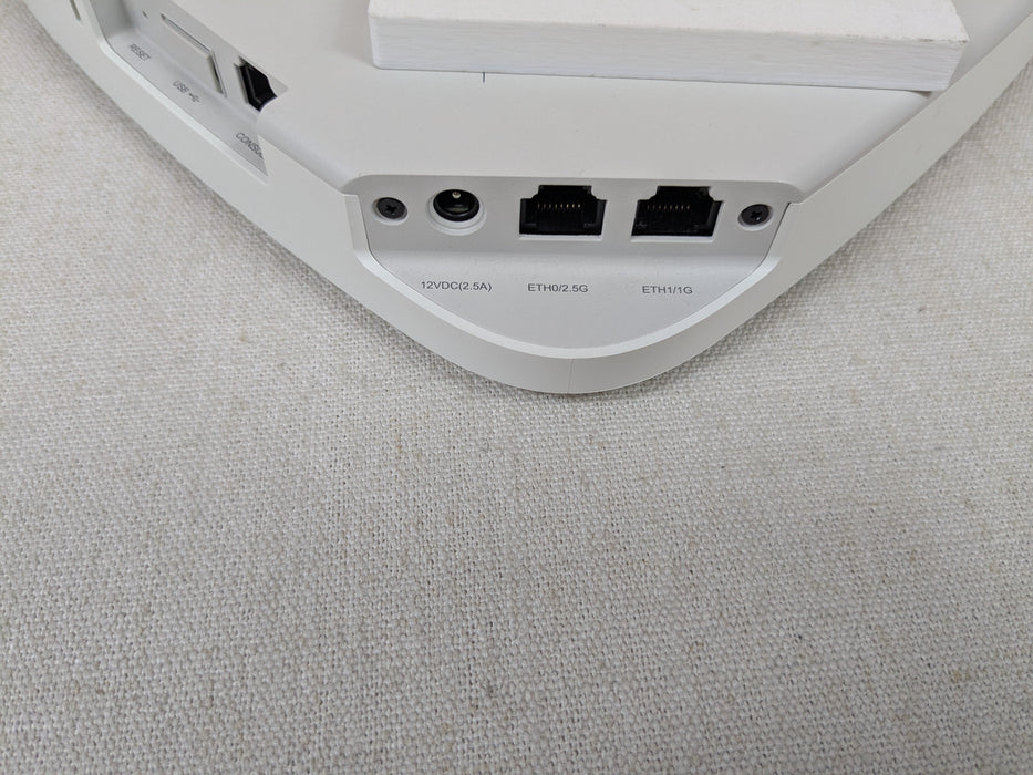 Extreme Networks AP510C-WW Dual Band Indoor Wireless Access Point WiFi6 w/ Mount