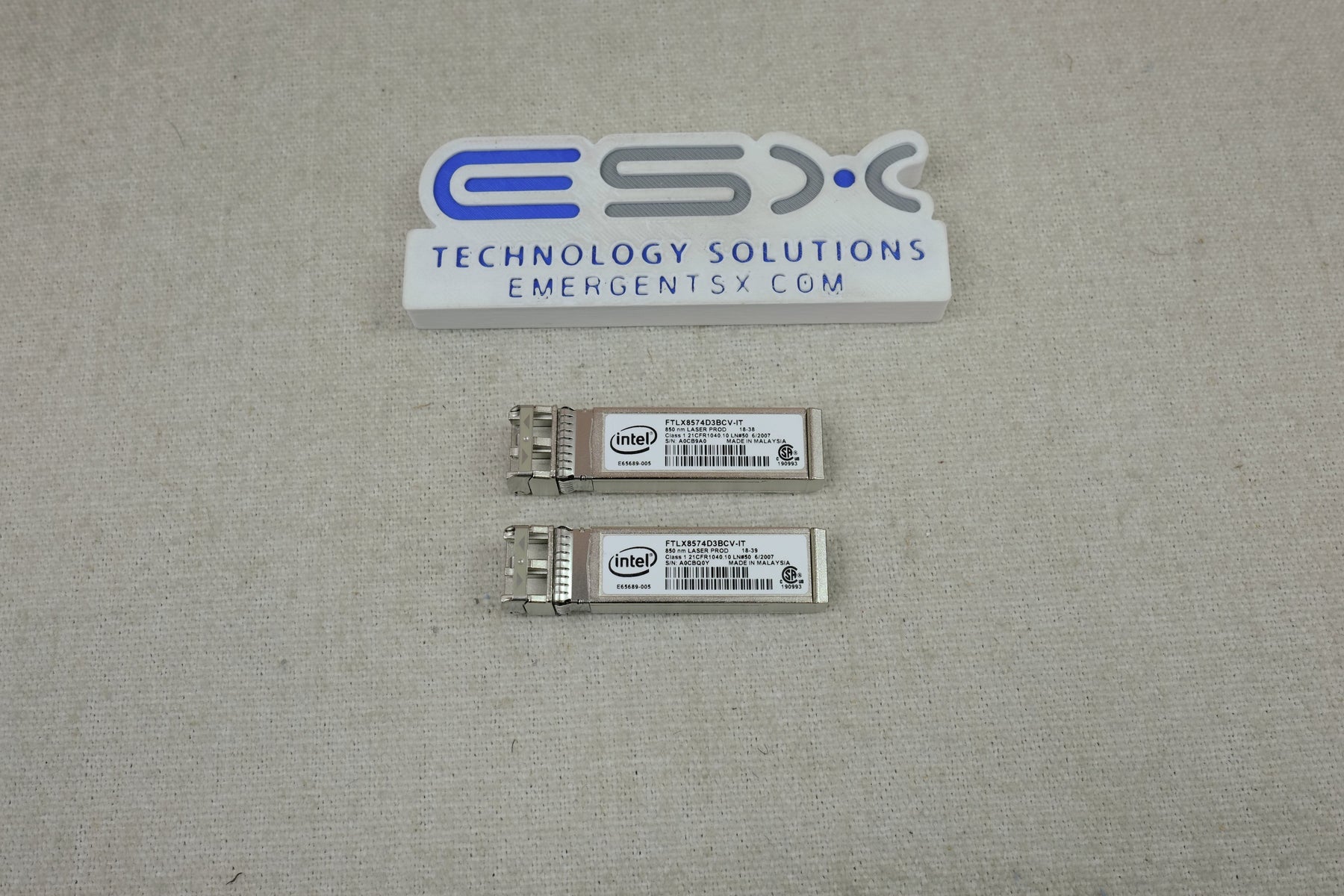 Lot of 2x Dell XYD50 Intel AFBR-709DMZ-IN3 10GBASE-SR SFP+ Optical Transceiver