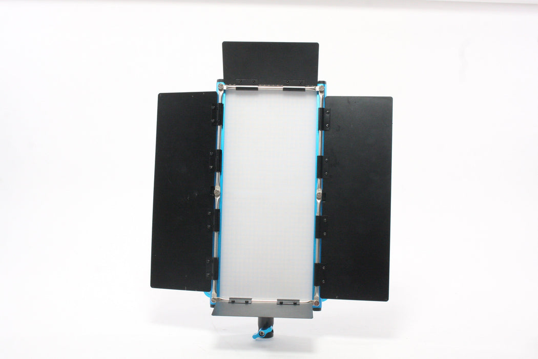 Dracast S Series Model DRSP-1000B Bi-Color 3200-5600 Light Panel with Case