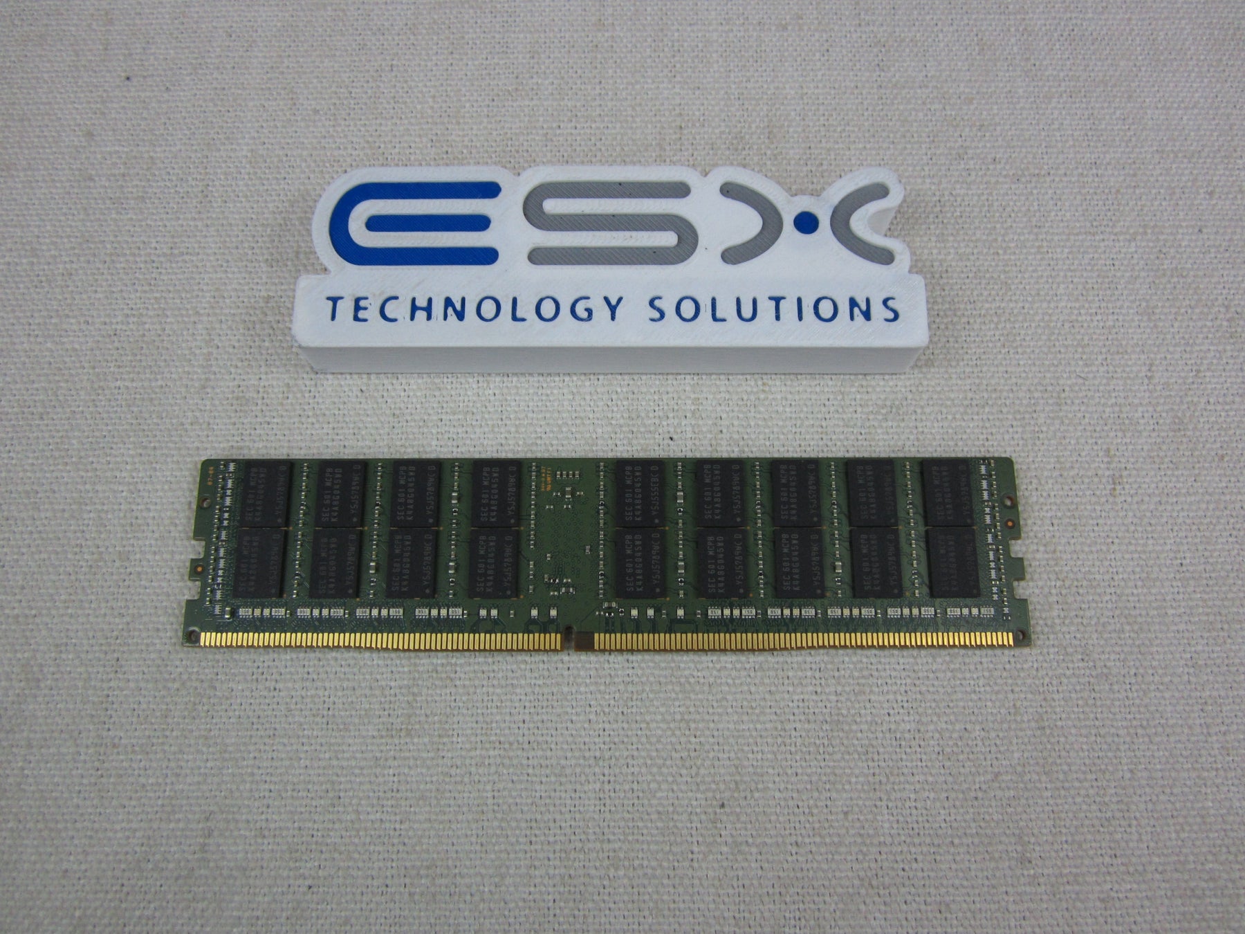 Cisco UCS-ML-1X324RZ-A 32GB 4Rx4 PC3-14900L DDR3-1866MHz Memory 15-14415-01 DIMM