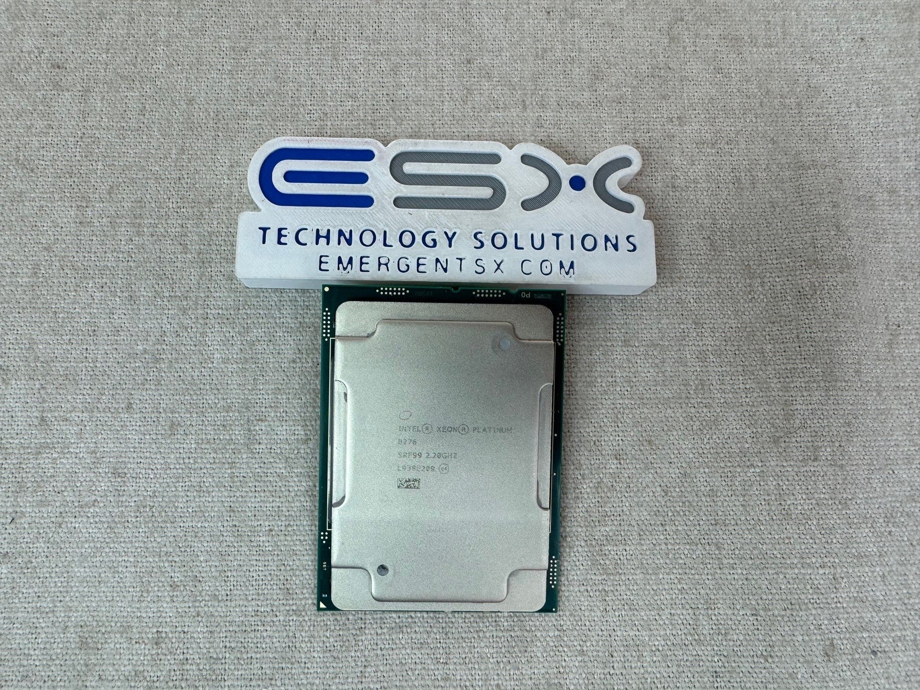 Intel Xeon 28-Core Platinum 8276 @ 2.2GHz, 38.5MB, 165W Processor SRF99 CPU