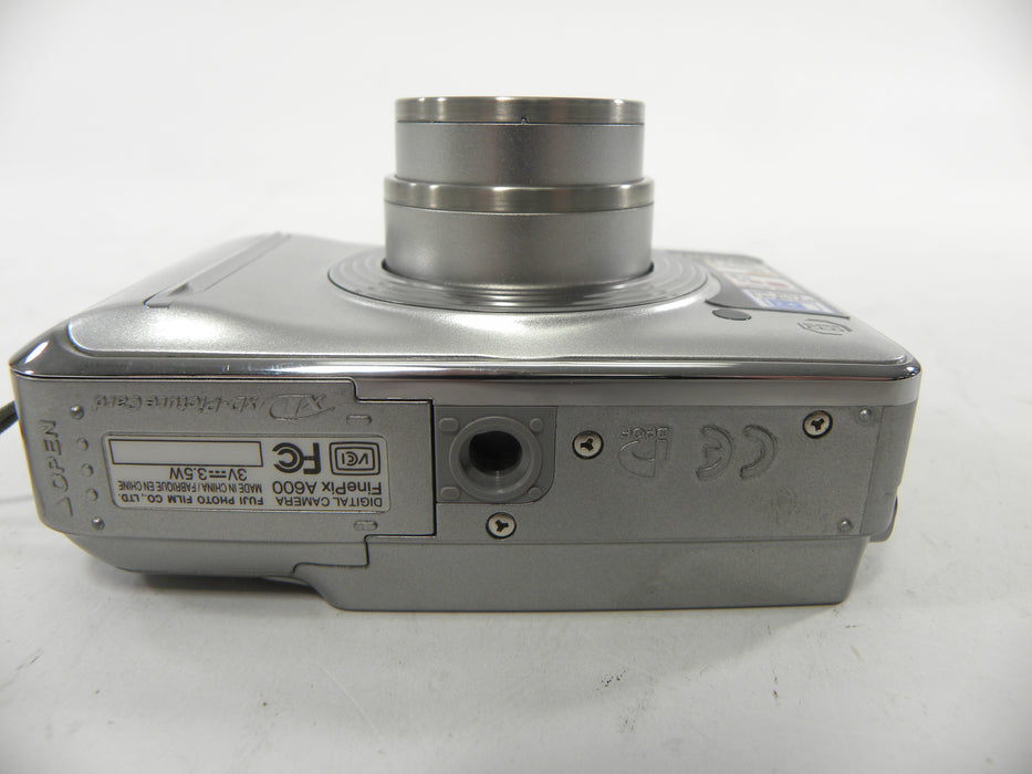 Fuji Finepix A600 6.3mp Digital Camera