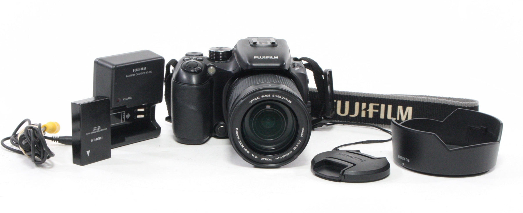Fuji Finepix S100 FS Digital Camera