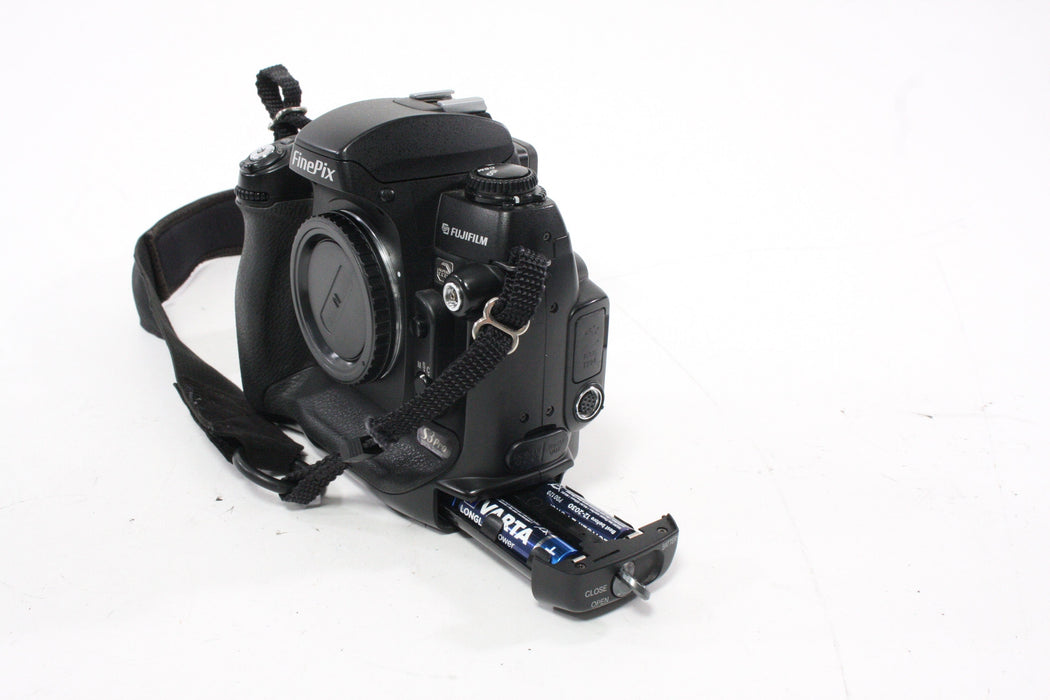 Fuji FinePix S3 Pro DSLR F-Mount Camera Body