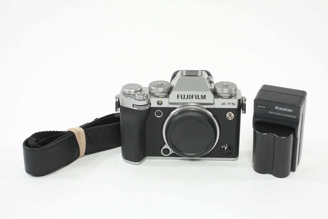 Fuji X-T5 Mirrorless Camera - Shutter Count 1036