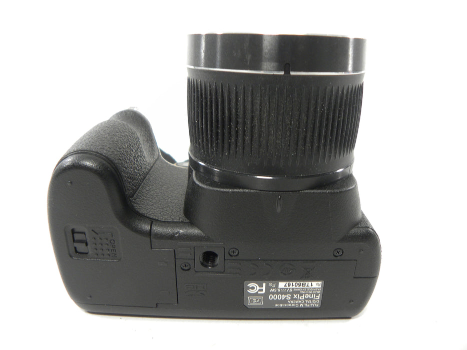Fujifilm Finepix S4000 14mp Digital Camera