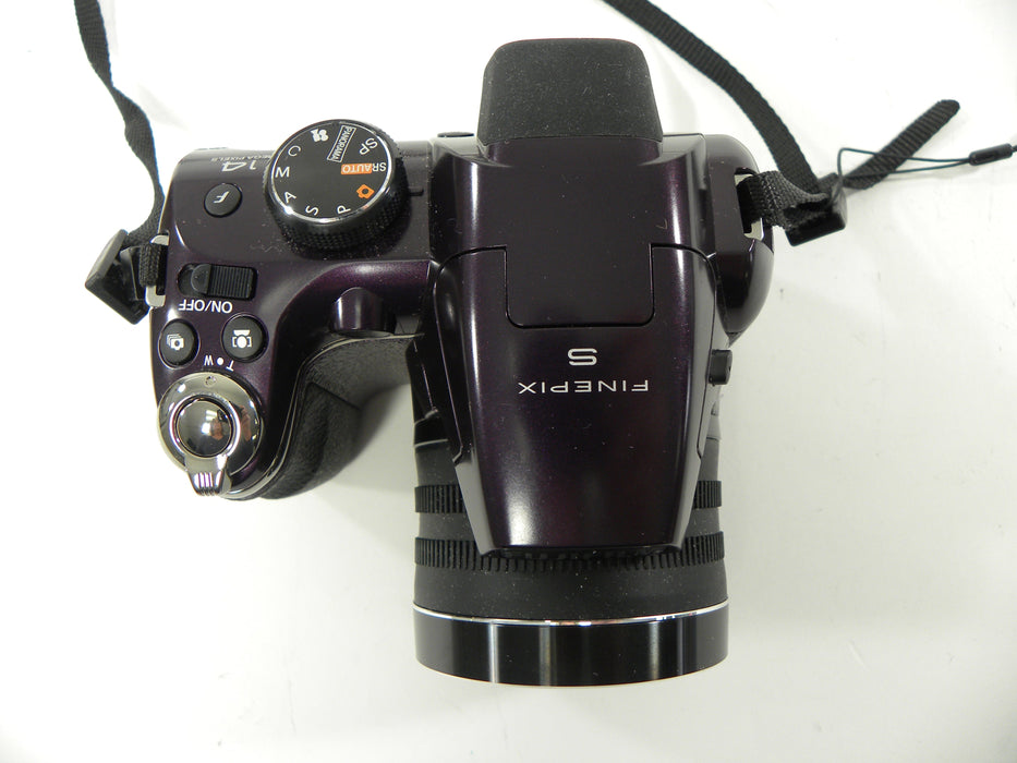 Fujifilm Finepix S4530 14mp Digital Camera (purple)