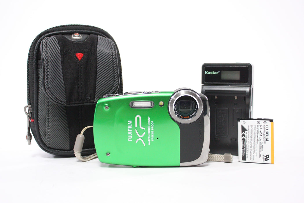 Fujifilm Finepix XP20 Digital Point and Shoot Camera 5x Zoom 14.2mp (Green)