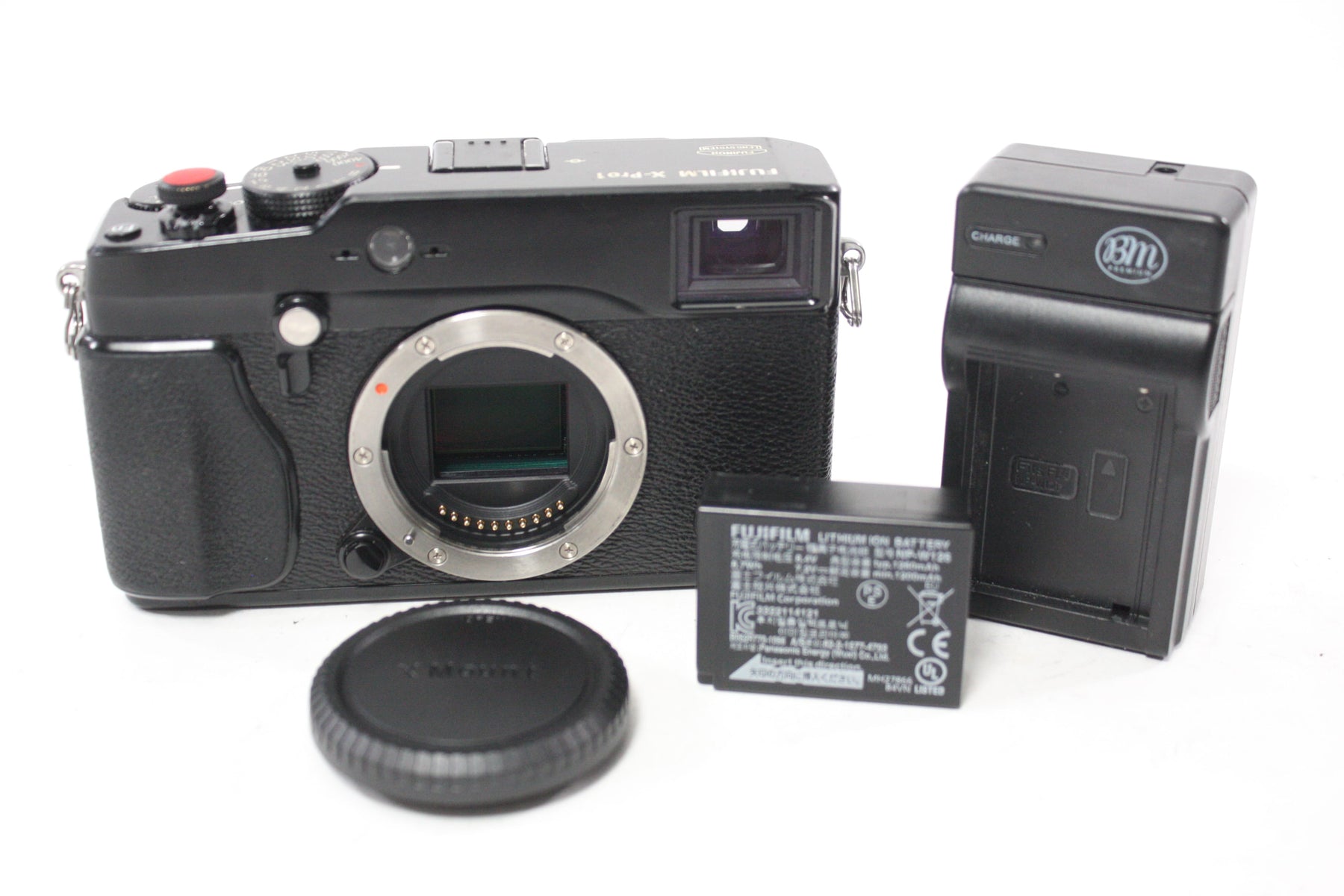 Fujifilm X-Pro1 Digital Mirrorless Camera (Please Read)