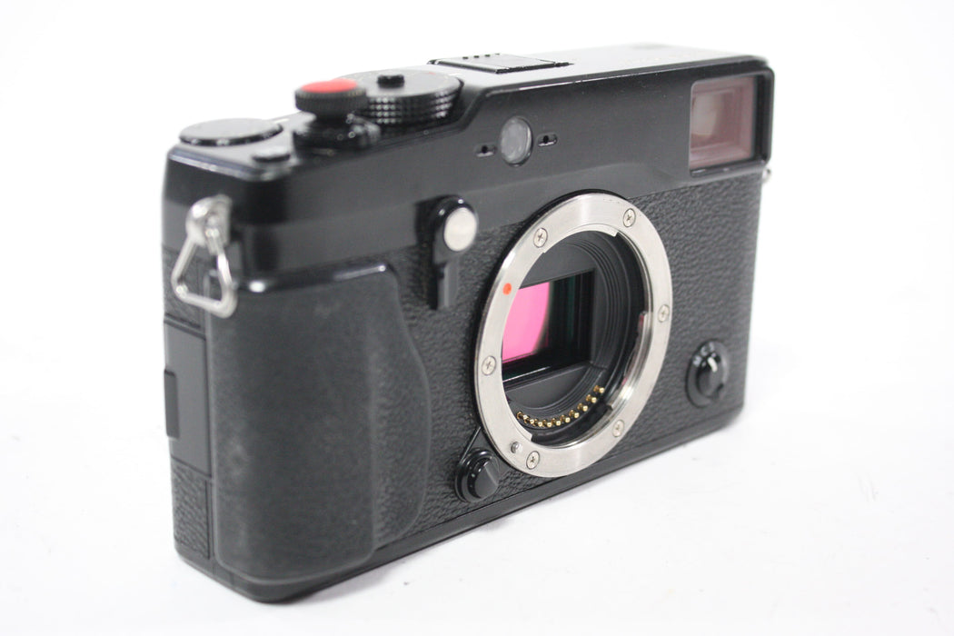 Fujifilm X-Pro1 Digital Mirrorless Camera (Please Read)