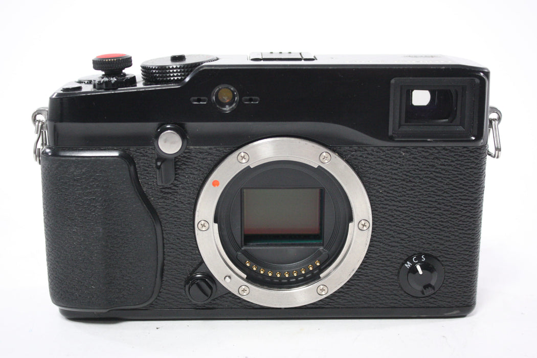 Fujifilm X-Pro1 Digital Mirrorless Camera (Please Read)