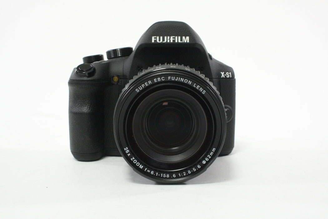 Fujifilm X-S1 Digital Camera with Super EBC 26x Zoom Lens 12.0mp