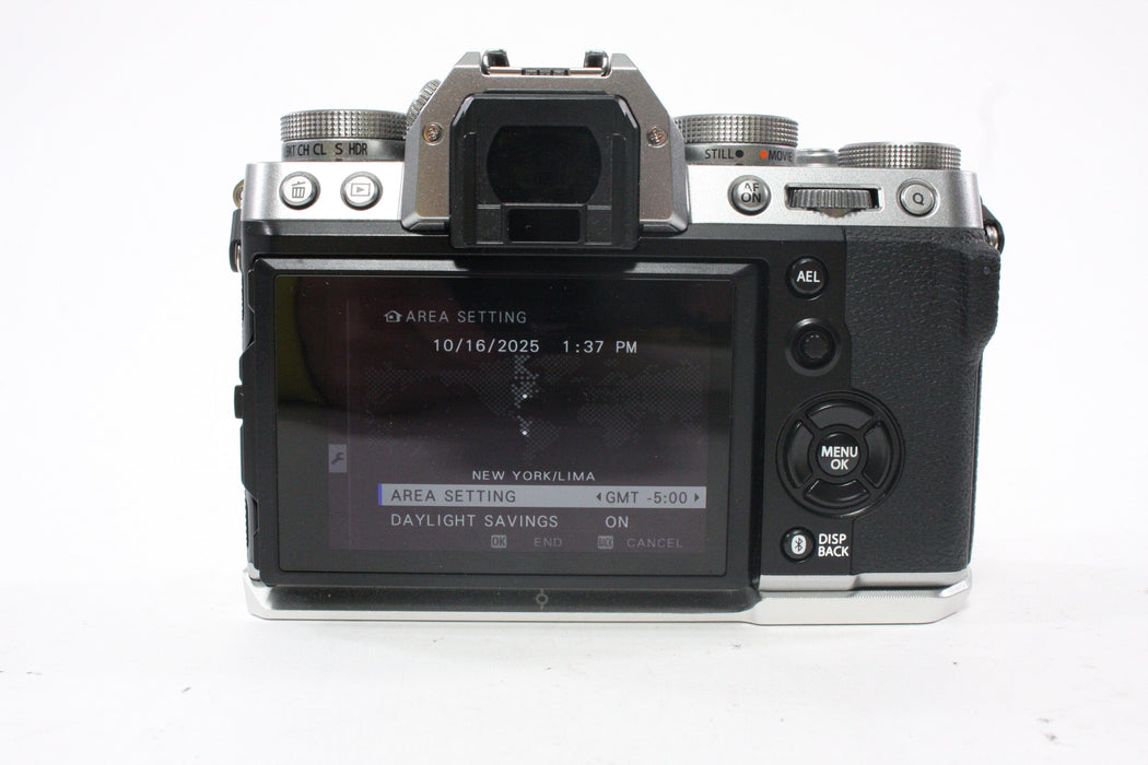 Fujifilm X-T5 Mirrorless Digital Camera Body with Shutter Count of 1,179