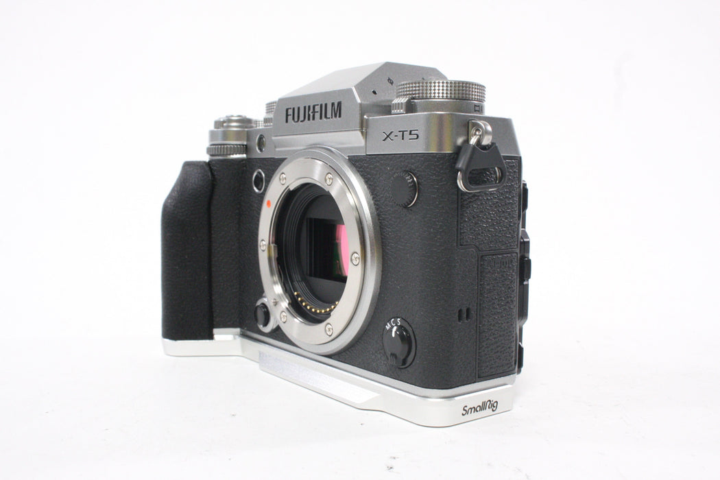 Fujifilm X-T5 Mirrorless Digital Camera Body with Shutter Count of 1,179