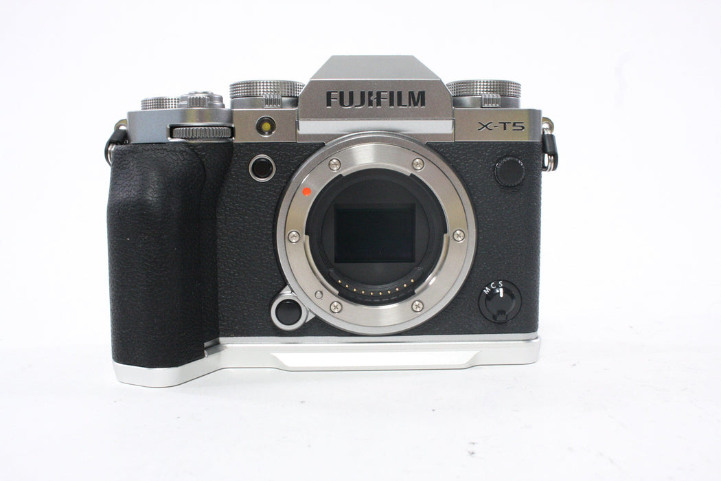 Fujifilm X-T5 Mirrorless Digital Camera Body with Shutter Count of 1,179
