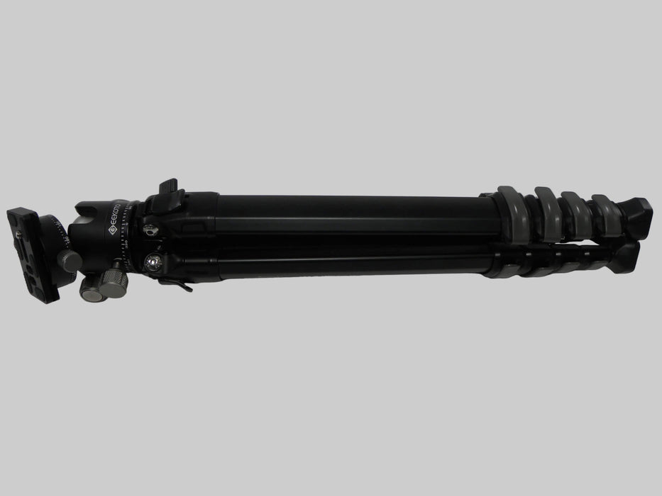 Geekoto Mecha Stand Mat Ultra Hellbat Tripod