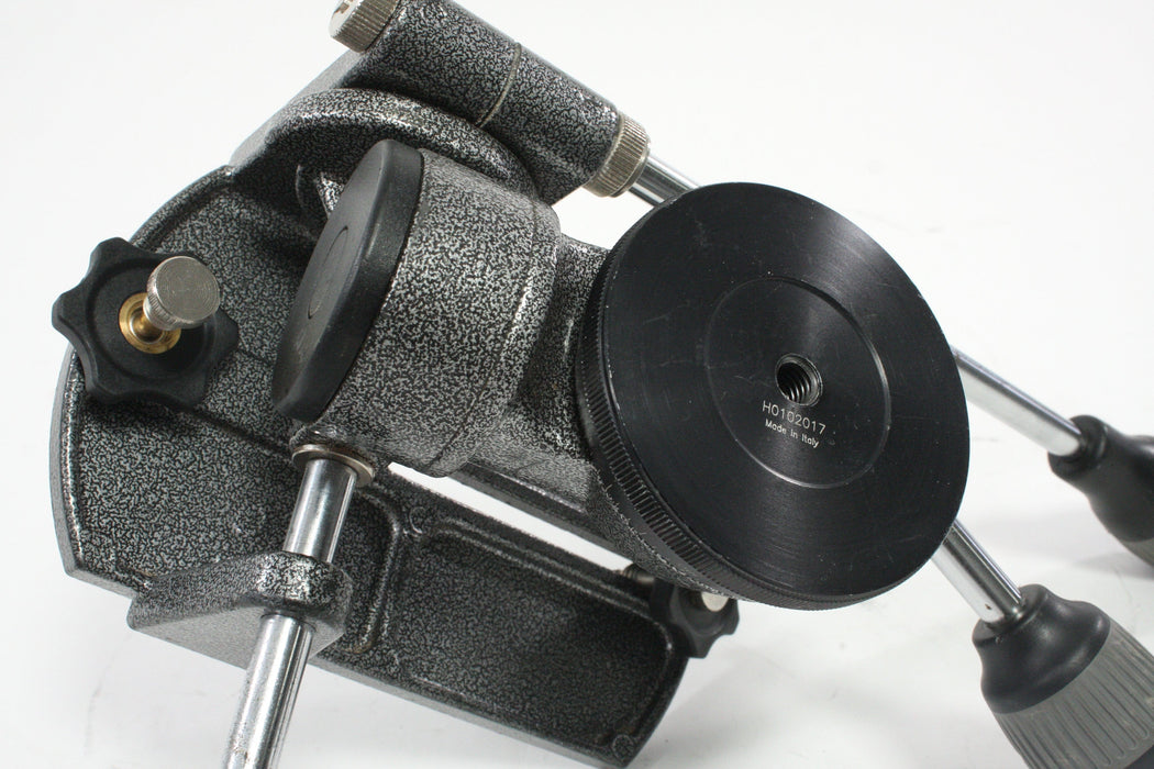 Gitzo G1570M Pan Tilt Head