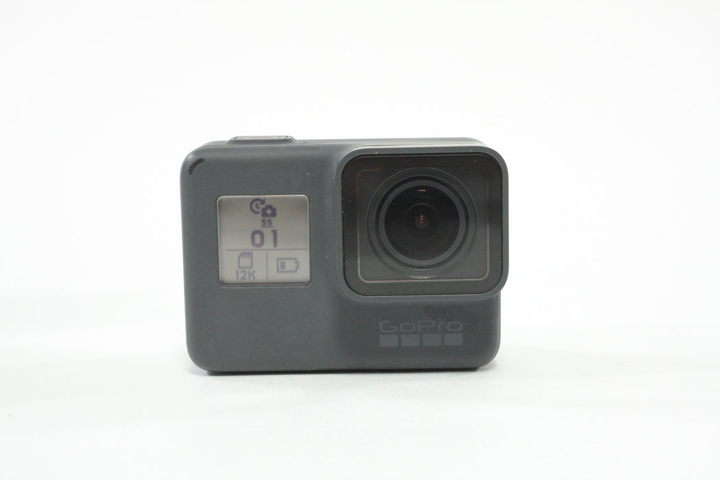 GoPro Hero5 with Accessories (Black)