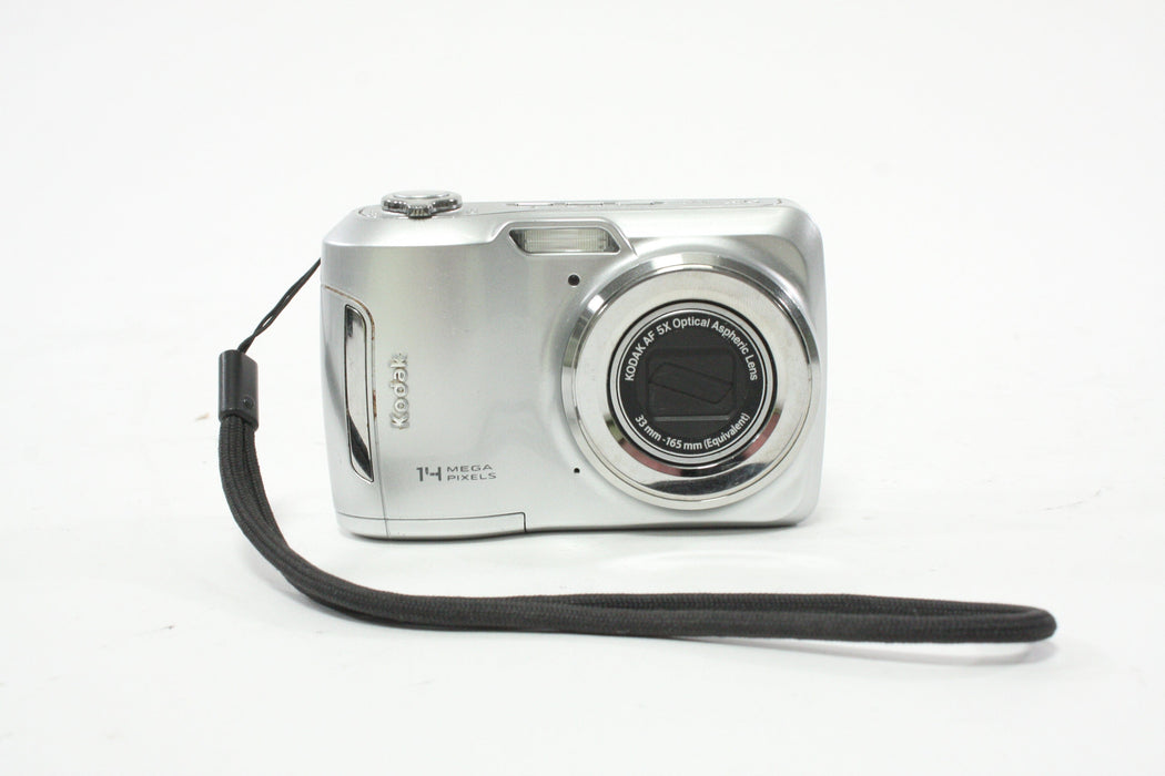 Kodak EasyShare C195 Digital Point-and-Shoot Camera 5x Zoom 14mp