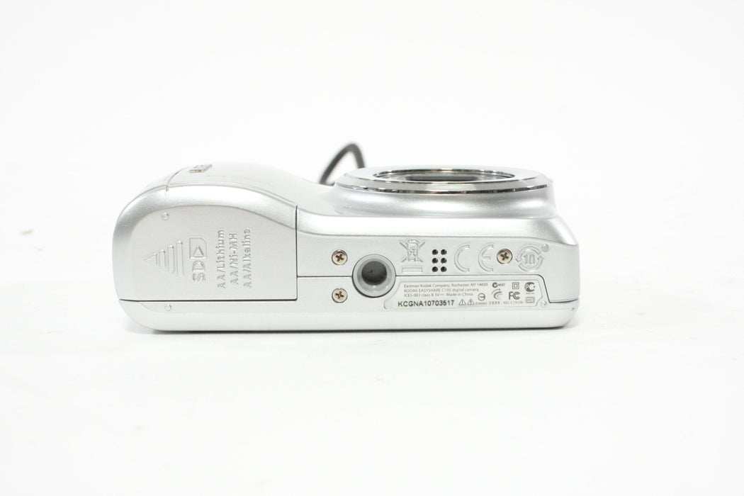 Kodak EasyShare C195 Digital Point-and-Shoot Camera 5x Zoom 14mp
