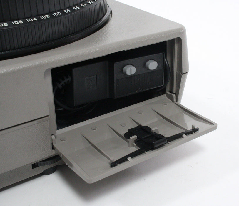 Kodak Ektagraphic III A with 4-6" Zoom and Tiffen Hard Case