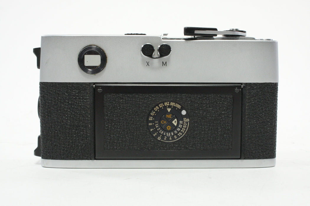 Leica M5 35mm Rangefinder Camera with built-in TTL includes Case