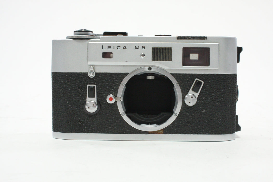 Leica M5 35mm Rangefinder Camera with built-in TTL includes Case