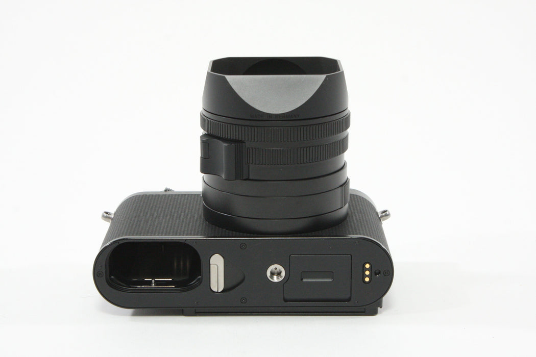 Leica Q3 Compact Full Frame Camera with 28mm f1.7 Summilux Lens - Model 19-080