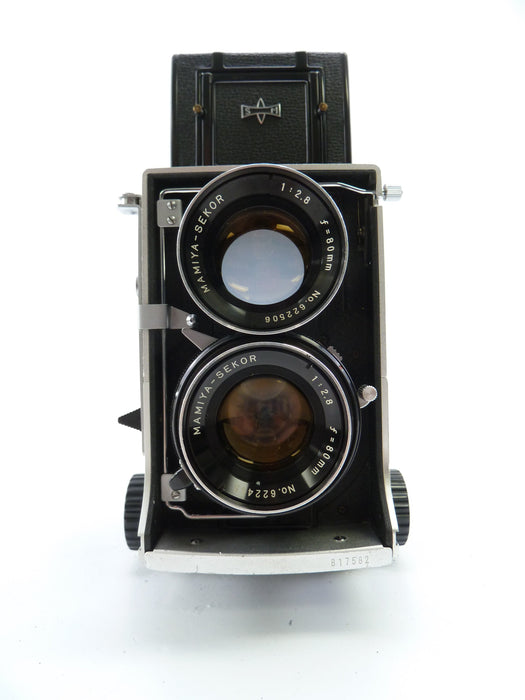 Mamiya C220 Outfit with 80MM F2.8 Lens and WLF
