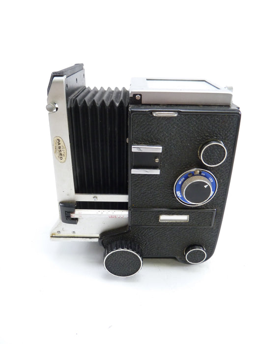 Mamiya C330 Camera Body being sold AS IS