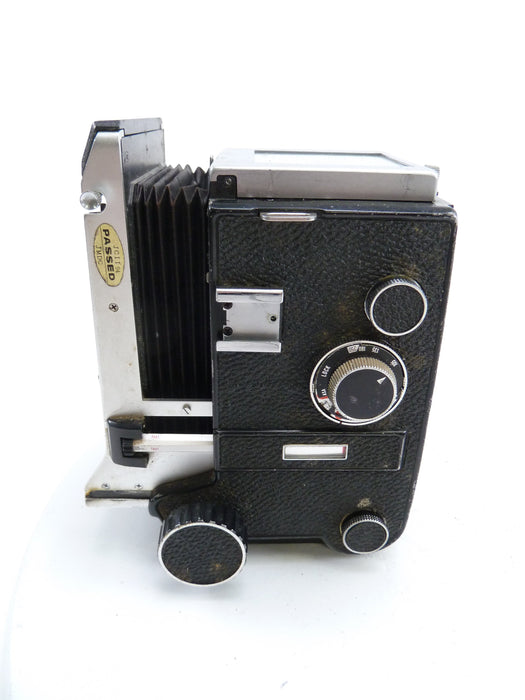 Mamiya C330 Camera Body being sold AS IS