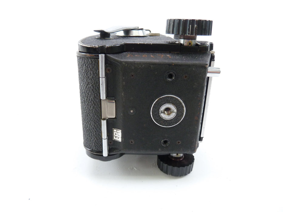 Mamiya C330 Camera Body with Waist Level Finder
