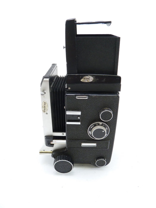 Mamiya C330 Camera Body with Waist Level Finder