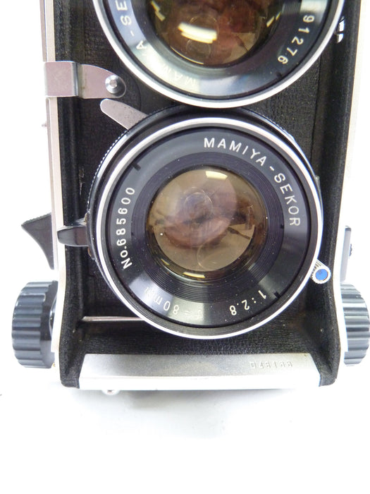 Mamiya C330 Camera Outfit with 80MM f2.8 Blue Dot Lens and Prism Finder